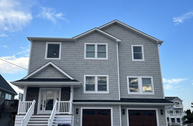Beautiful new home with heated pool on a lagoon