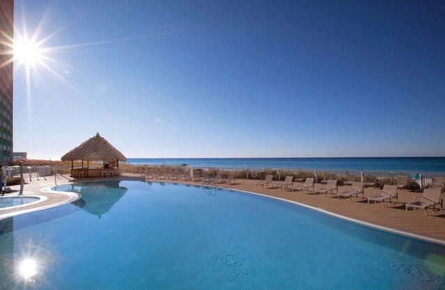 Beautiful ocean front 2-bedroom condo in Panama City Beach with parking!