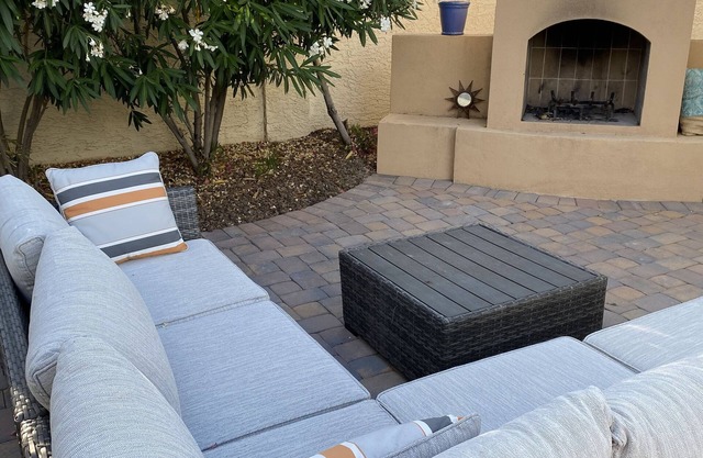 Beautiful , owner managed Home . Weekly and Monthly Discounts available.