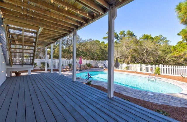 Beautiful Private Pool with Private Beach Access