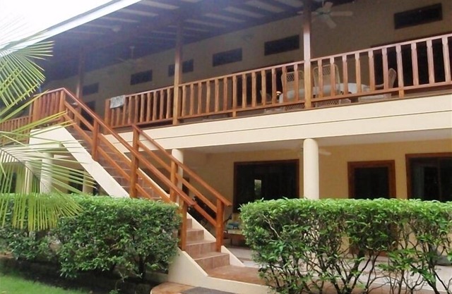 Beautiful Private Beachfront Home. Surf, Practice Golf Course