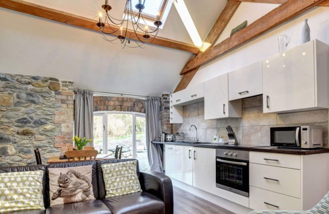 Beautiful private villa for 4 people with WIFI, TV, patio, panoramic view and parking