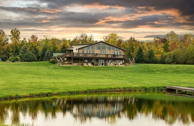 Beautiful Private home with pond & pool, your home away from home!