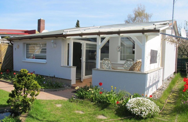 Beautiful private villa for 4 people with A/C, WIFI, TV, terrace, pets allowed and parking