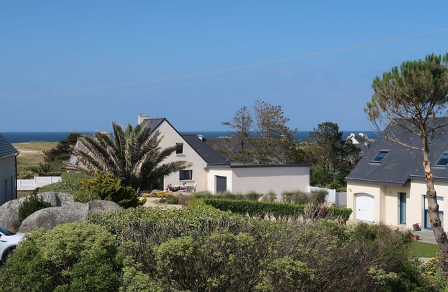 Beautiful private villa for 8 guests with WIFI, TV, terrace and parking