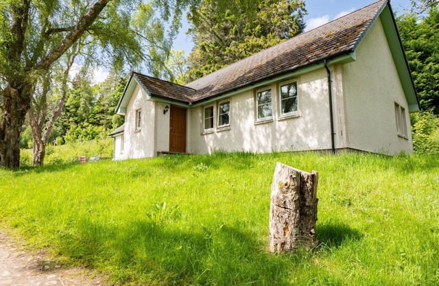 Beautiful private villa for 6 people with TV, patio, pets allowed, panoramic view and parking
