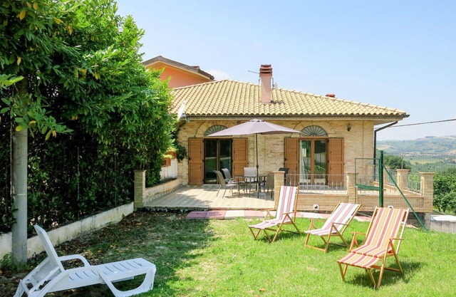 Beautiful private villa for 4 people with WIFI, TV, terrace and pets allowed