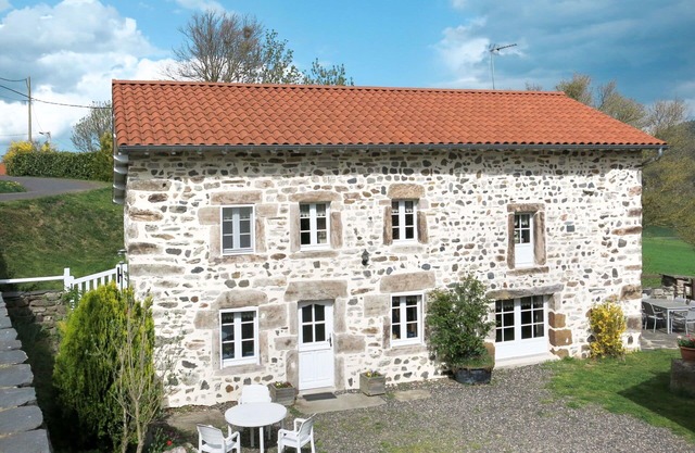 Beautiful private villa for 6 people with WIFI, TV, terrace and pets allowed