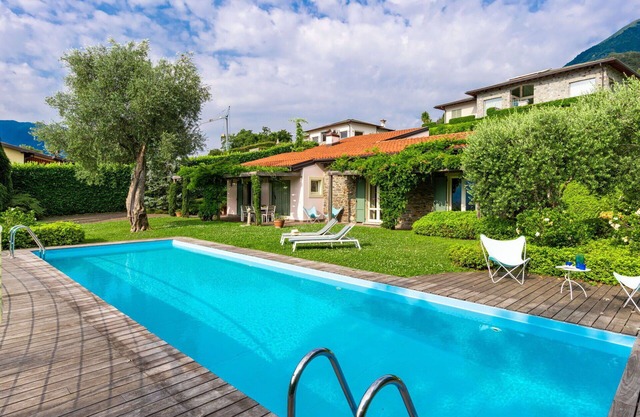 Beautiful private villa for 6 people with private pool, WIFI, terrace and pets allowed