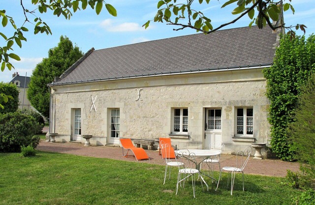 Beautiful private villa for 4 guests with WIFI, A/C, TV and terrace
