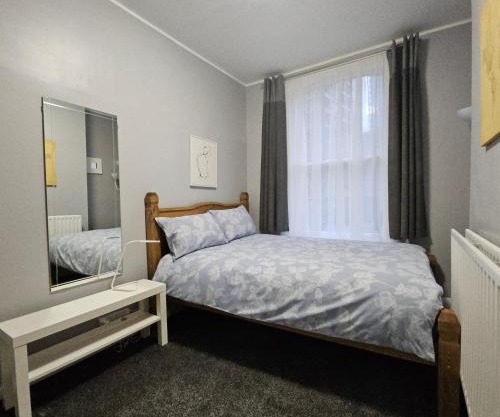 Beautiful Rooms Close to Central London