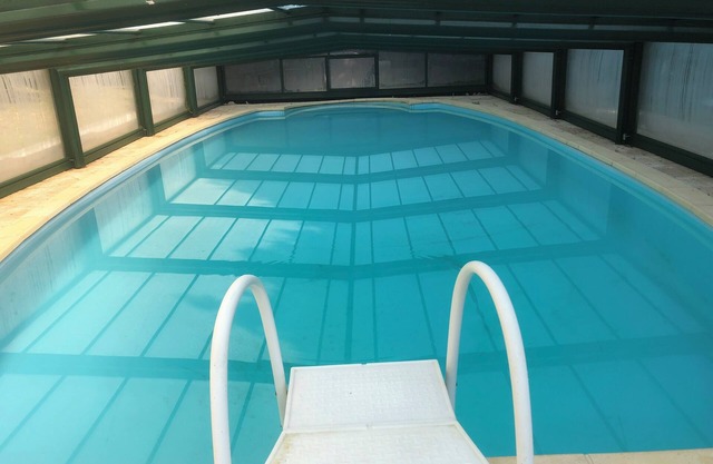 Beautiful Rural Cottage with Pool n3 bed, 2 bath own gardens. Ideal for families