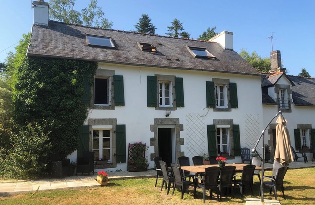 Beautiful Secluded Converted Breton Farmhouse with PoolnGenerous grounds/gardens