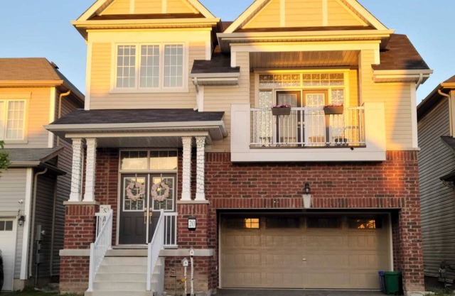 Beautiful Sunfilled spacious Modern Home