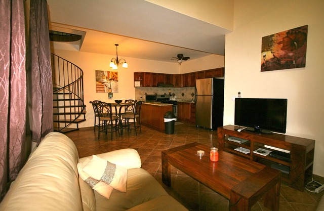 Beautiful Two Bedroom In Gated Community SPECIAL RATES FOR MONTHLY!