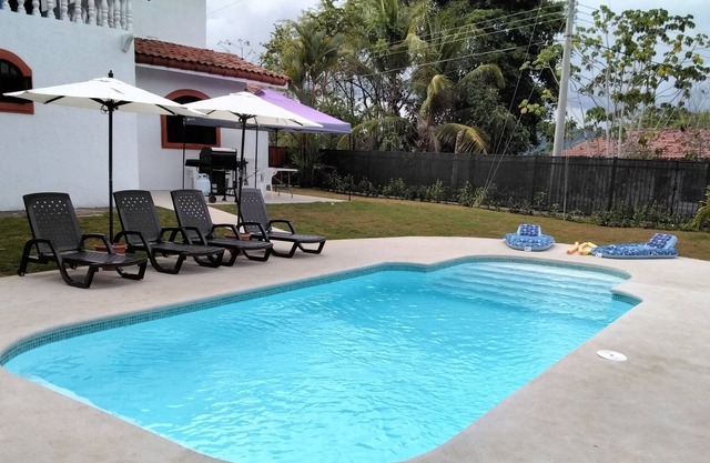 Beautiful villa walking distance to the beach and close to many activities.
