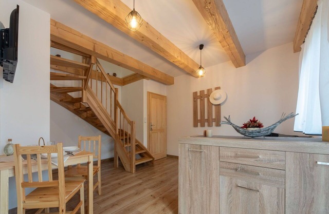 Beautiful villa for 5 guests with WIFI, TV, terrace, pets allowed and parking