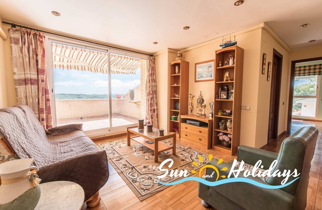 Beautiful villa in La Mora with private pool for 8 people