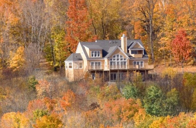 Beautiful VT Mountain & Pond Views - Private 9 Acres close to Manchester/Dorset