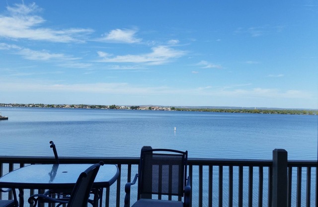 Beautiful Waterfront Townhome with Private Dock Near Yacht Club