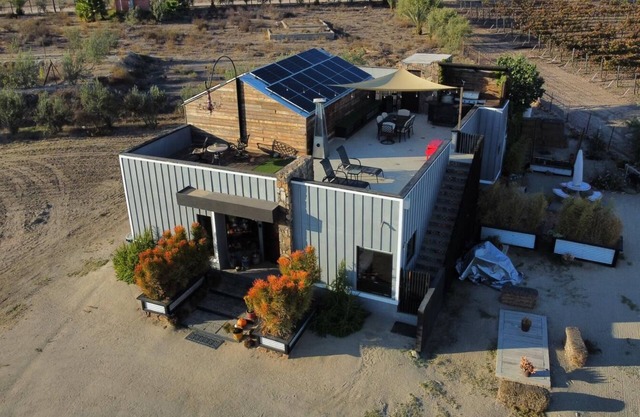 BEAUTIFULL VINEYARD HOUSE (CASA MAZAHUA) IN VALLE DE GUADALUPE