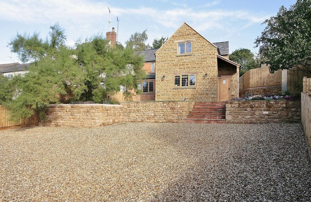 Beautifully presented cottage
