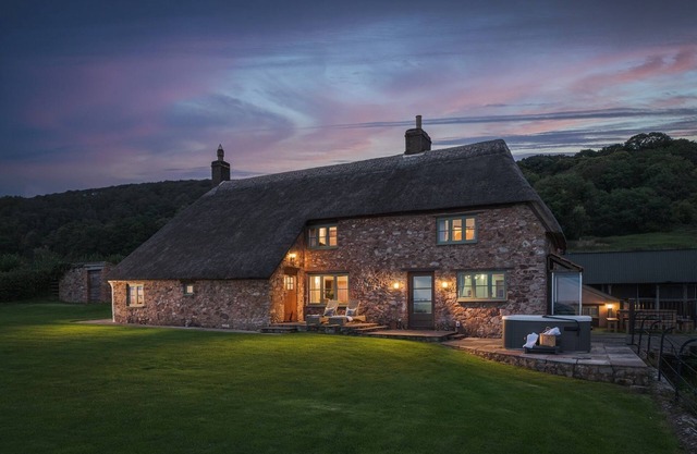 Beautifully Renovated Farmhouse With Stunning Views