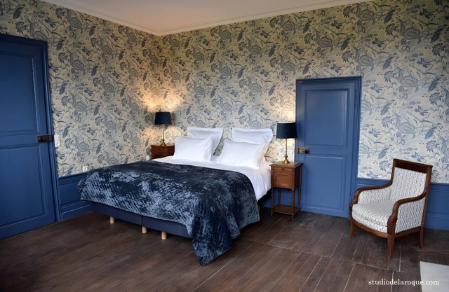 Bed and Breakfast 'Chambre Familiale' with Shared Garden and Wi-Fi