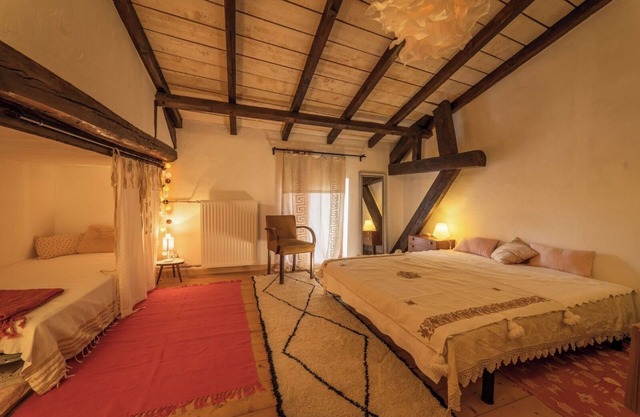 Bed & Breakfast Beaumarchais/Carmen from 2 to 5 people