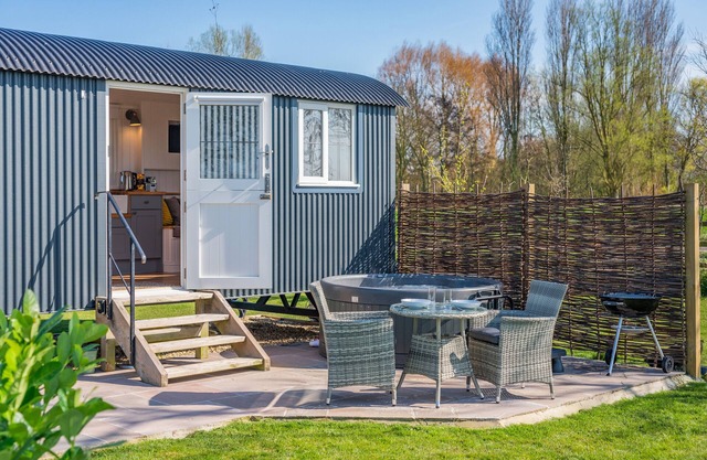Beggars Roost Hut - One Bedroom House, Sleeps 2