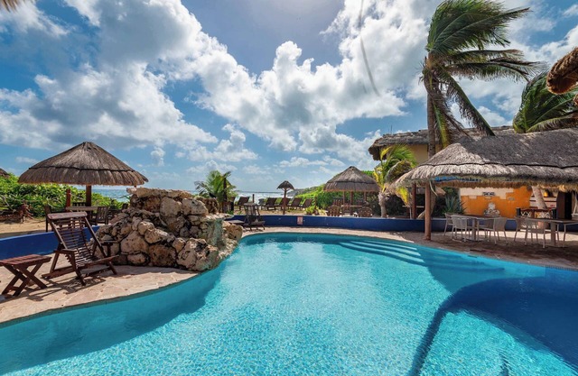 Bella Mar: Ocean Front w/Pool Views
