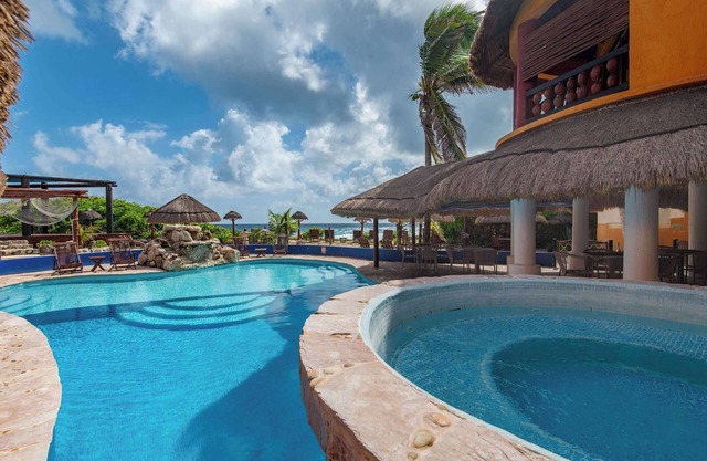 Bella Mar: Ocean Front w/Pool Views