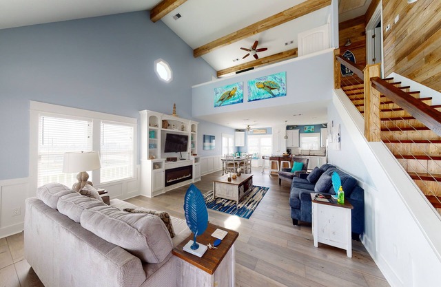Bella Vista: 4 BR, 2 BA House in Gilchrist, Sleeps 16