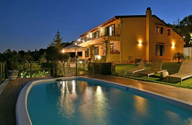 Bellavista Etna Villa With Pool And Jacuzzi