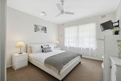 Belle Escapes - Vitamin Sea at Henley Beach