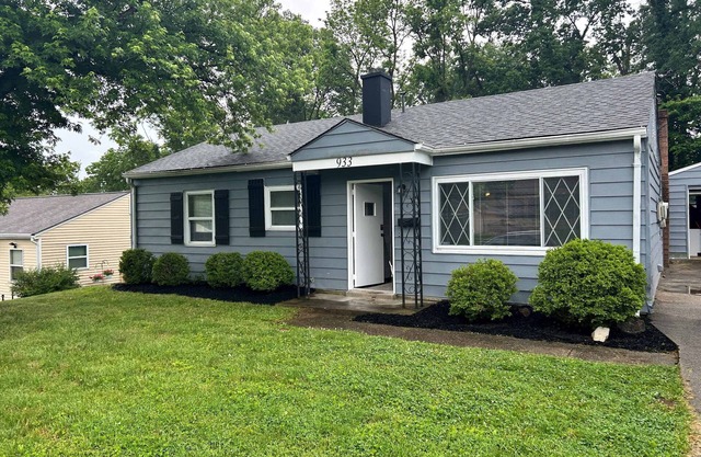 Bellwood, 2 bed house w/2 living areas, Superhost