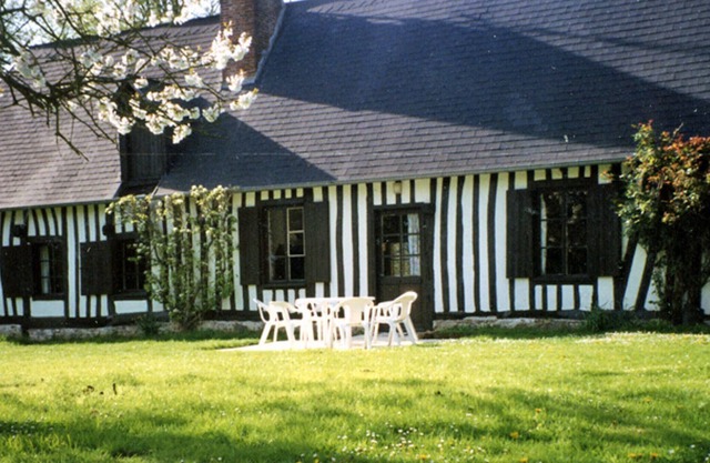 Bertreville-Saint-Ouen inn, 2 bedrooms, 4 people