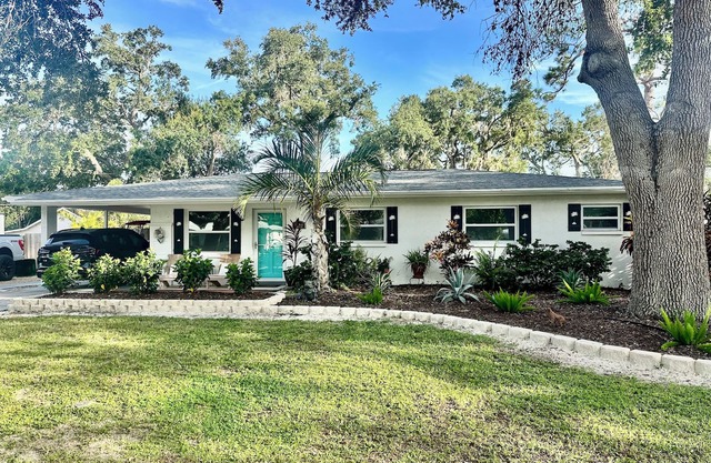 Best location in Sarasota! Downtown/Siesta Key/Restaurants/Market within 5 min.