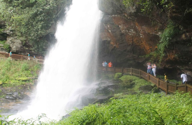 Best of Smokies - Riverfront, Waterfalls, Unforgetable - Got It All - DEAL!