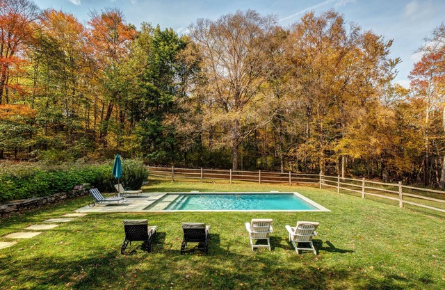 BEST TOWN WASHINGTON PoshPadsCT "SOUTH ST" 2Hrs NYC, Mint, Pool, Ski, BBQ, Bike