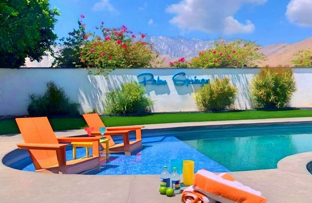 Best Views! Golden Girls themed House. Pool and Spa!