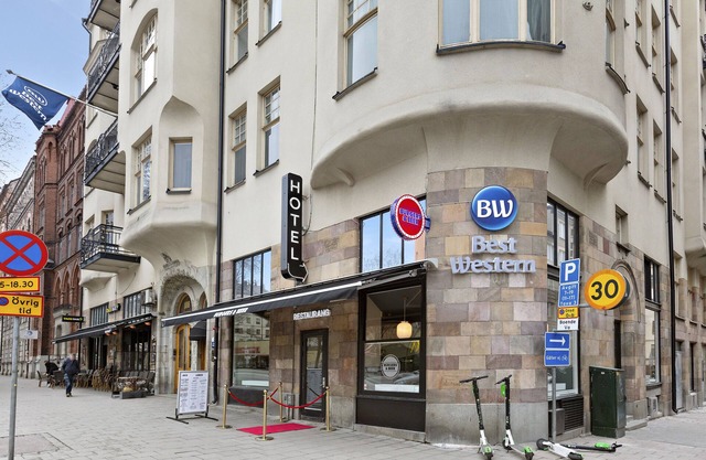 Best Western Hotel at 108