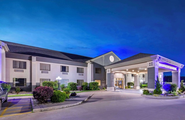 Best Western Locust Grove Inn & Suites