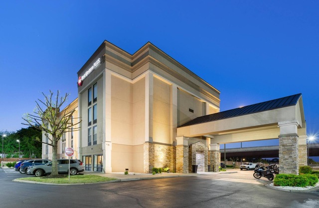Best Western Plus Belle Meade Inn & Suites