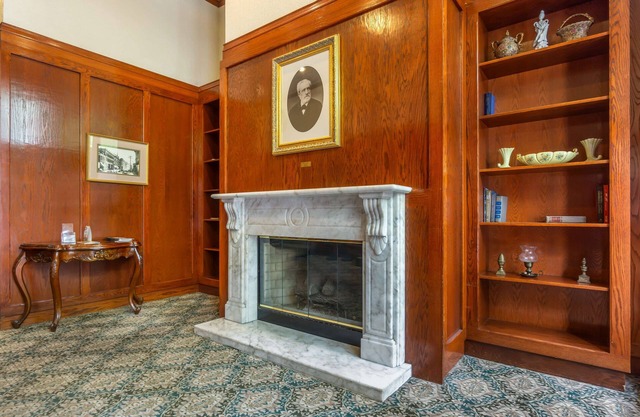 Best Western Plus Pioneer Square Hotel Downtown