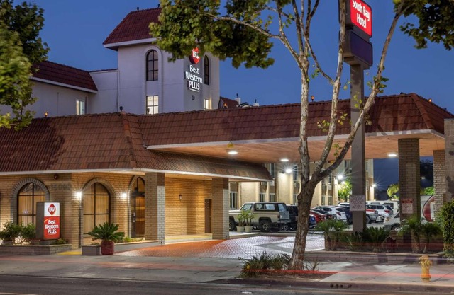 Best Western Plus South Bay Hotel