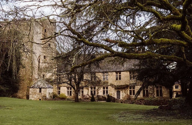 Beverston Castle Estate - Cotswolds Sleeps 11