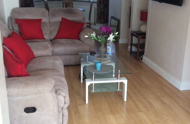 Bexleyhealth Town Centre 4 Bedroom House