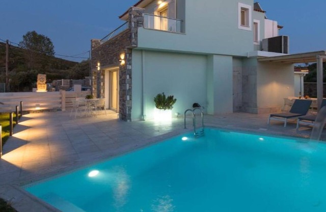 BH862 - C - Villa Samos