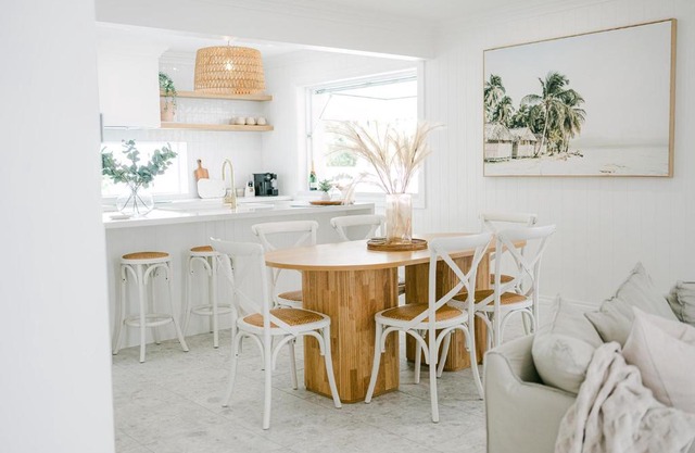 Bianco on Shoal - Luxe Beach house in Shoal Bay